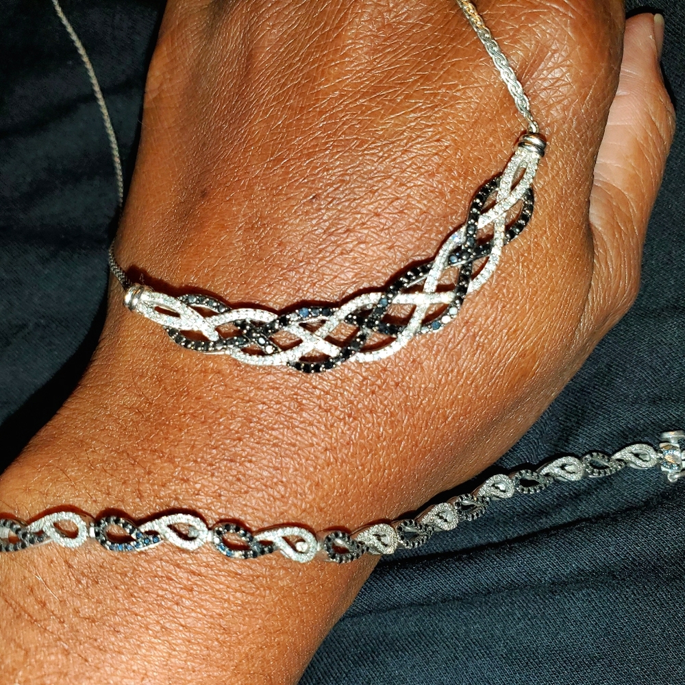 Kay Jewlers bracelet set